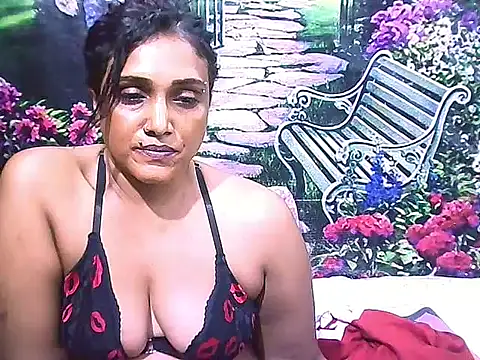 IndianSexyLady20 élő XXX-chatje