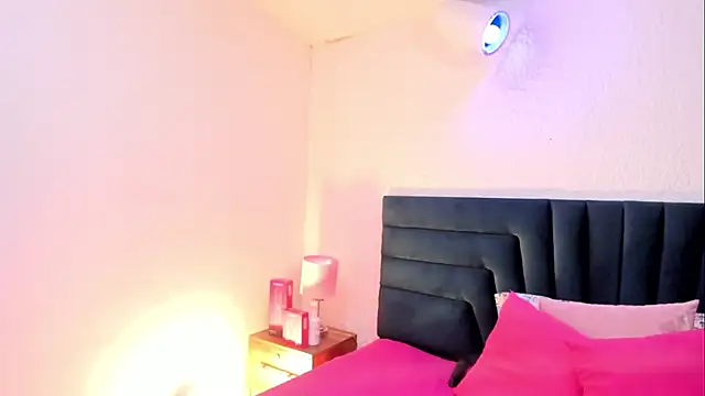 VictoriaRouge_ Live XXX-Chat