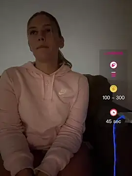 A1lesandra3 élő XXX-chatje