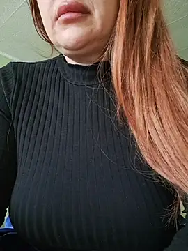 Živý XXX chat KiraXTender