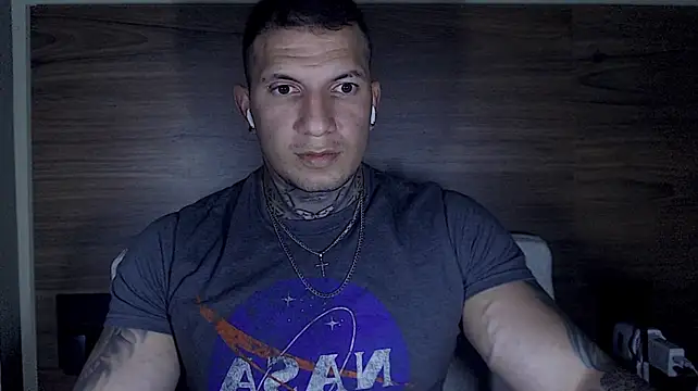 Shane_Clay Adlı Modelin Canlı XXX Sohbeti