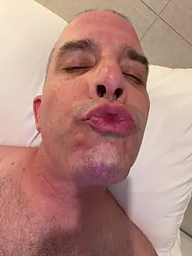 ProperAtmosphere93 Chat XXX live