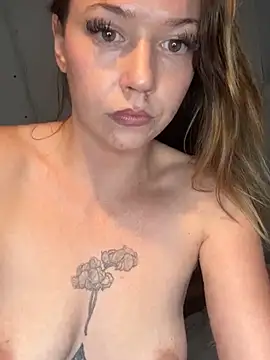 XXX chat uživo modela crystal_mbop