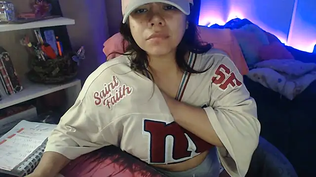Chat +18 de KatteAngelLat ao vivo