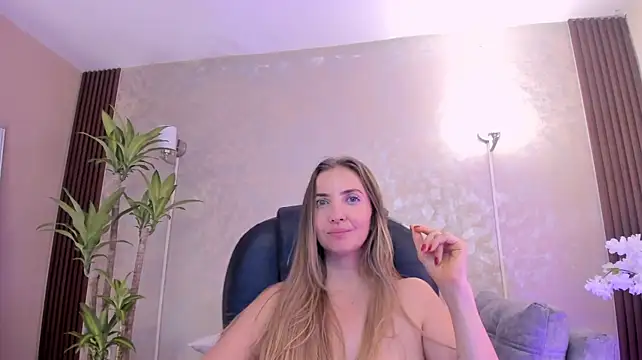 BellaMarieX XXX чат на живо