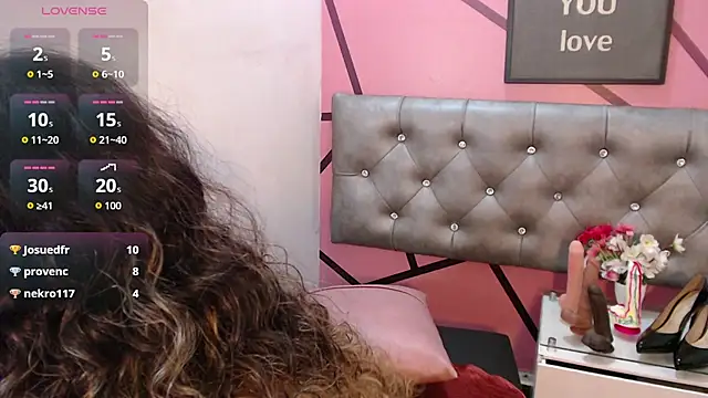 Chat +18 de greatASS_Latina ao vivo