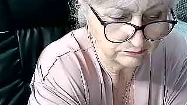 دردشة LolkaAlyss الجنسي ة المباشرة