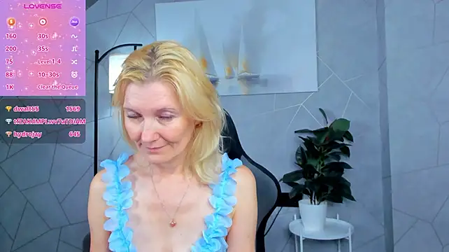 Živý XXX chat Julie_Lucas