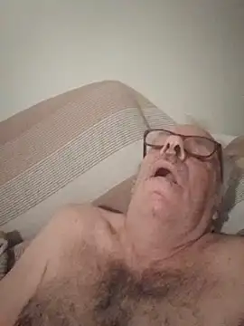 AIDIl63 – Naživo XXX chat