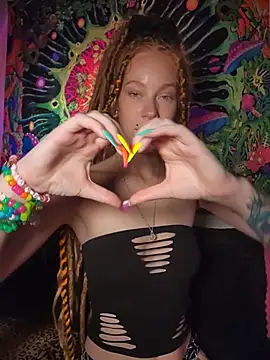 LucidLucy: онлайн-секс-чат