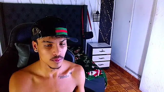 Chat +18 de Angel_foxc13 ao vivo