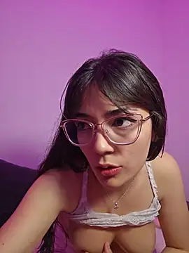 צ'אט XXX בשידור חי של LeoyNicky98