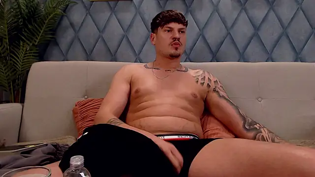 Chatroom XXX en direct de marioalessio