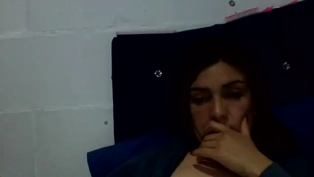 צ'אט XXX בשידור חי של princessbella93
