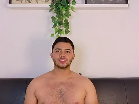 TylerWest_ Chat XXX in diretta