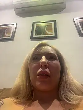 Živý XXX chat Juuhschmitt