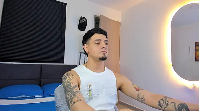 Chatroom XXX en direct de alejandro_calderon1