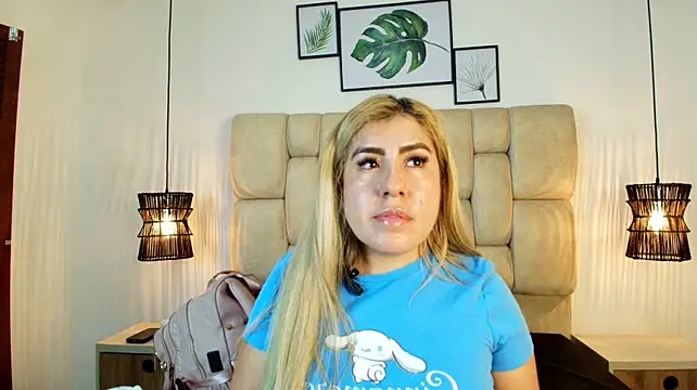 AdharaSmithh Chat XXX in diretta