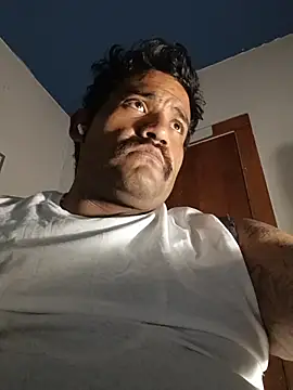 WHEELIEWHEELZ webcam show