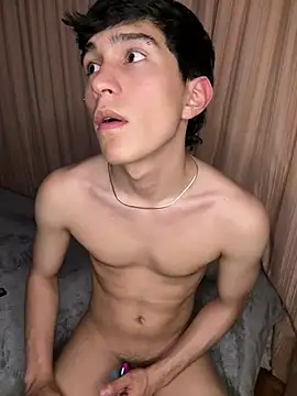 Bryanwild XXX чат на живо