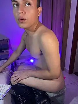 _Leo_Boy – Naživo XXX chat