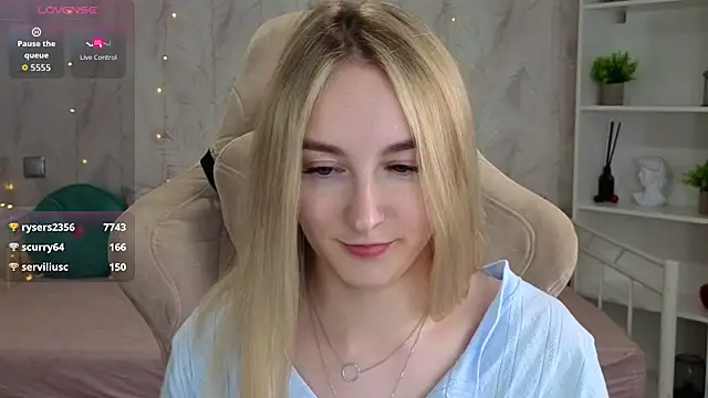 Shy_Pollyn Live XXX chat
