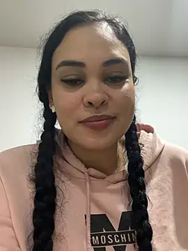 צ'אט XXX בשידור חי של FOX_LATINA