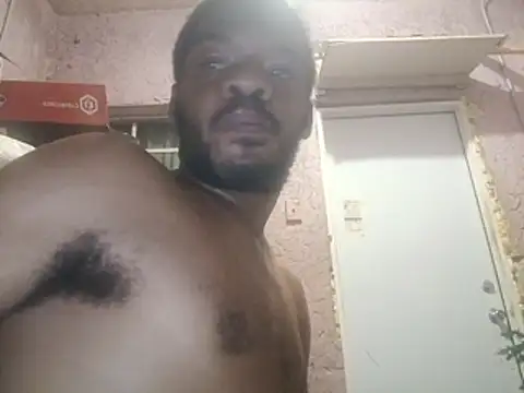ThickAssyMcgeee's Live XXX Chat