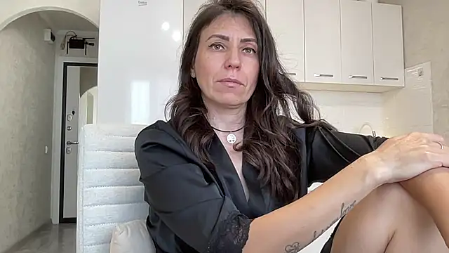HotyWinter's Live XXX Chat