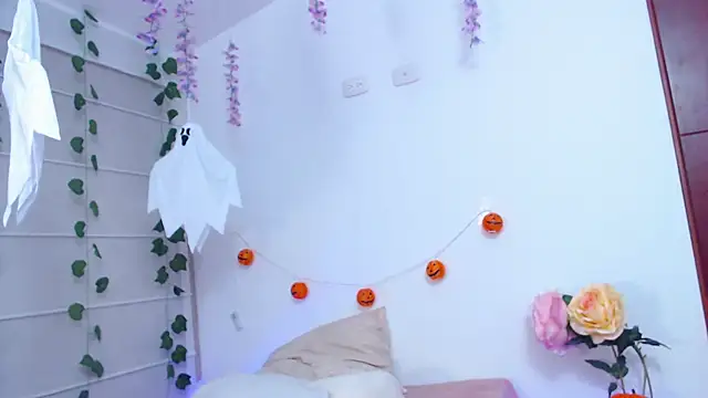 Sarabubbie's Live XXX Chat