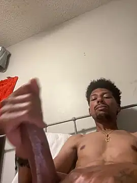 BigPrettyDick777のライブXXXチャット