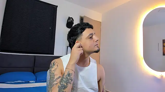 alejandro_calderon1 Chat XXX live