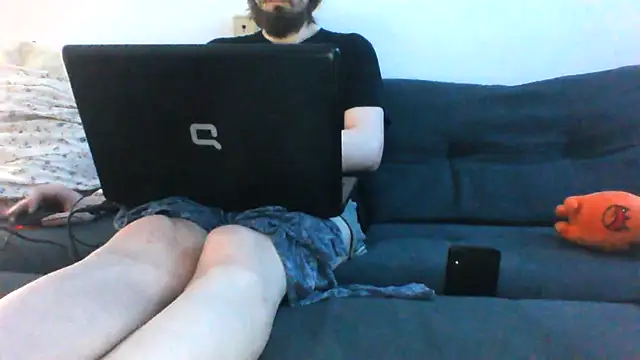 KaelNox Chat XXX in diretta