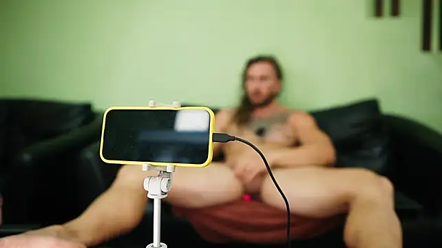 rusbigpaul Adlı Modelin Canlı XXX Sohbeti