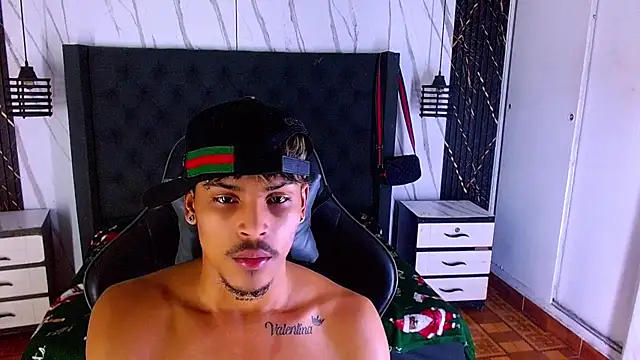 Angel_foxc13 Adlı Modelin Canlı XXX Sohbeti