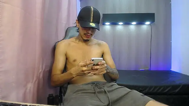 Chat XXX en directo de Tayson_Hot