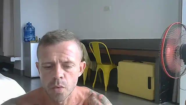 Chat XXX Live HotHunkHarry