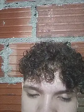 צ'אט XXX בשידור חי של nilon05