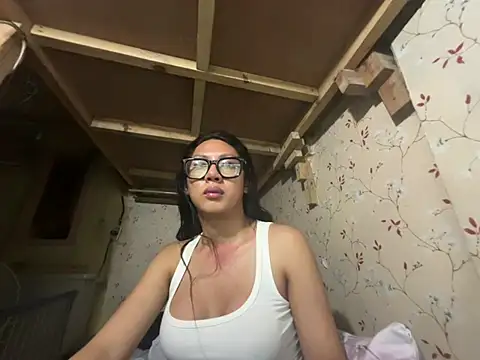 Alexis0133 现场XXX聊天