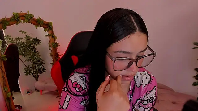 צ'אט XXX בשידור חי של AvaLovely_