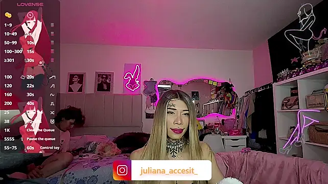caroline_cossei Шоу с уебкамера