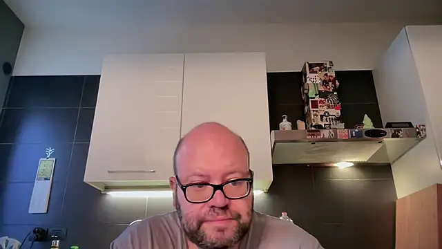 theitalianbearn Live XXX chat