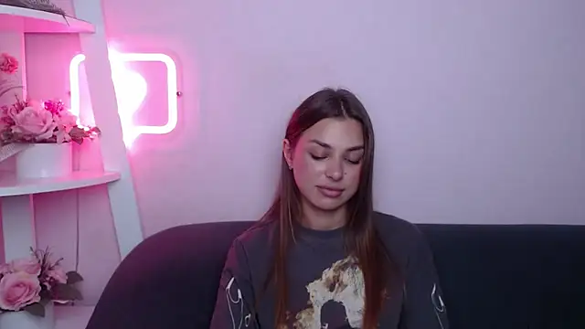 MilanaAngelAs 라이브 XXX 채팅