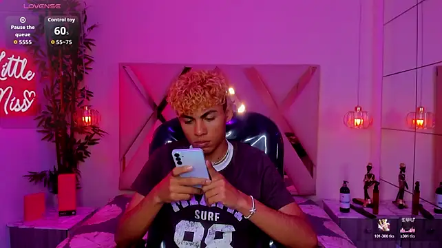 Anyelo_Twink Obrolan Langsung XXX