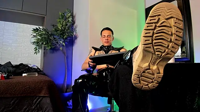 Dustin_Sonne Live XXX-Chat
