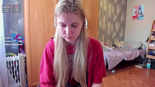 Tiny_Kiss Chat XXX live