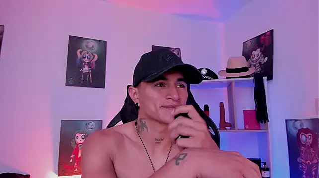 LiamDeeps' Live XXX Chat