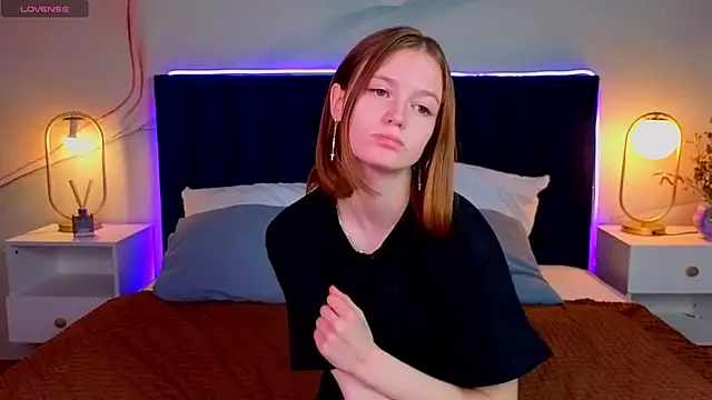 AmeliaDervis XXX чат на живо