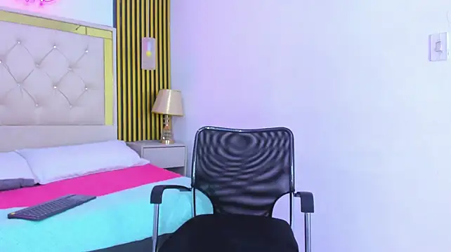 JustinSecret Chat XXX live