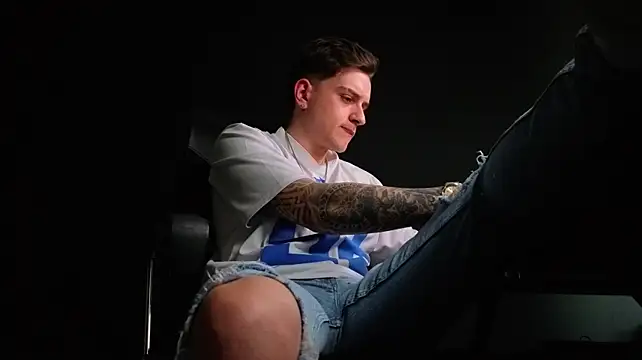 FelixStarkk Live XXX Chat
